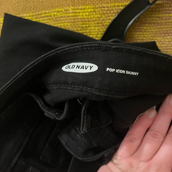 Black skinny jeans - Picture 2 of 4